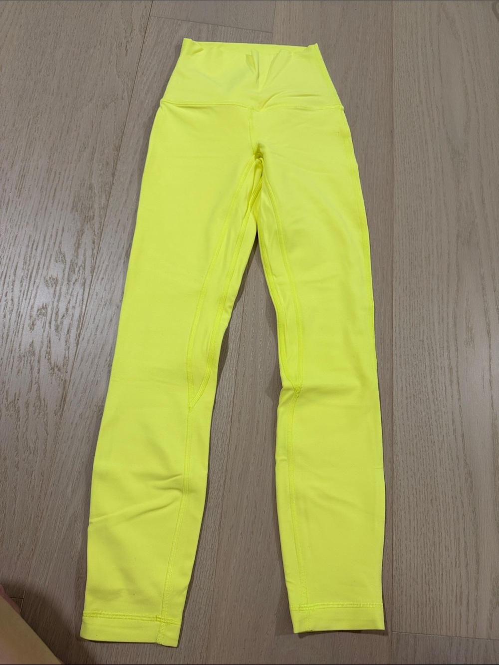 BRAND NEW WITHOUT TAGS - Lululemon Bright Neon Yellow Align Tights